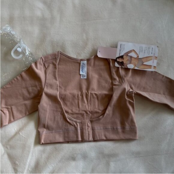 PRICED TO SELL - See Description for details — Arm Shaper Shapewear - Picture 4 of 9